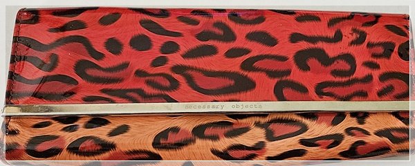 22-0141 NECESSARY OBJECTS ANIMAL PRINT CLUTCH