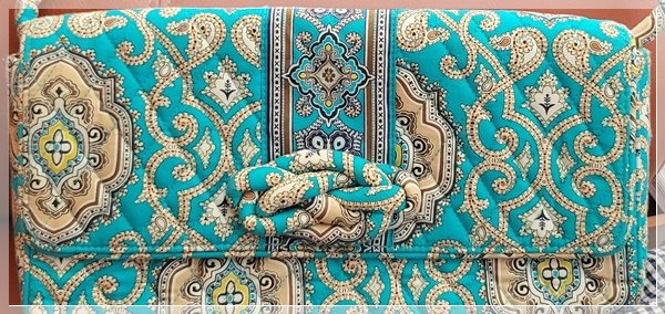 23-0043 VERA BRADLEY CLUTCH HANDBAG PURSE 23-0043 VERA BRADLEY CLUTCH HANDBAG PURSE