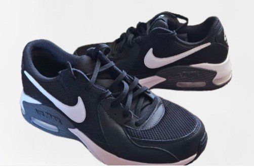 24-0239 NIKE AIR MAX - 10 24-0239 NIKE AIR MAX - 10