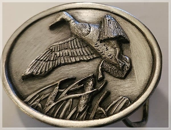 24-0249 VINTAGE BERGAMONT BRASS BIRD IN FLIGHT BELT BUCKLE