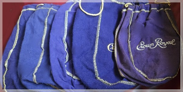 25-0003 CROWN ROYAL DRAWSTRING BAGS 25-0003 CROWN ROYAL DRAWSTRING BAGS