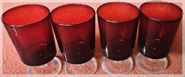 25-0277 RUBY RED GLASSES SET OF 4 25-0277 RUBY RED GLASSES SET OF 4