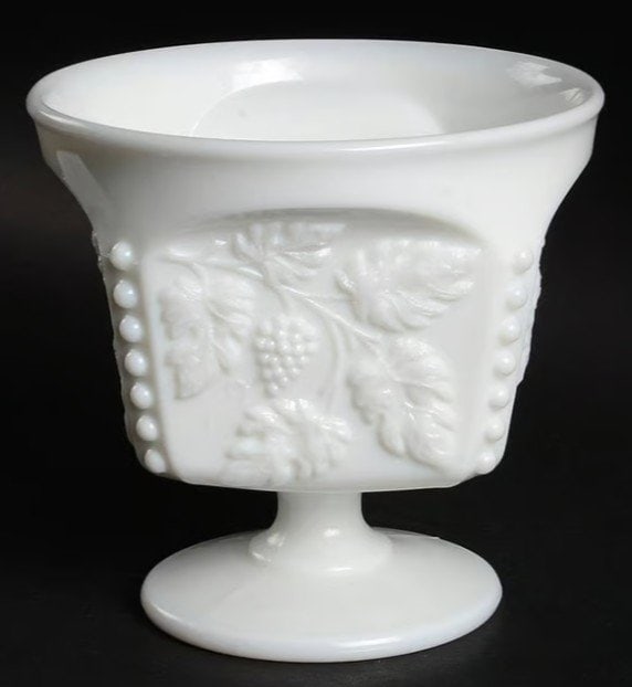 25-0286 BEADED MAYONAISE PANELED GRAPE MILK GLASS -WESTMORELAND